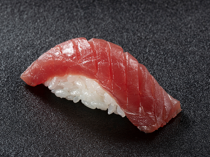Суши тунец бигай