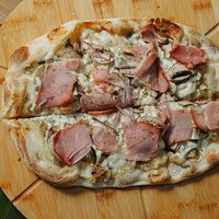 Римская пицца с окороком