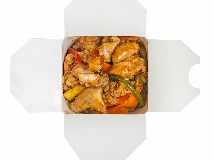 Вок курица с рисом и овощами По-пекински
