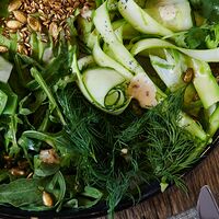 Большой зеленый салат с заправкой юдзу