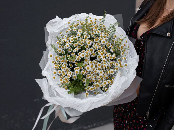 Букет цветов из ромашек Камила