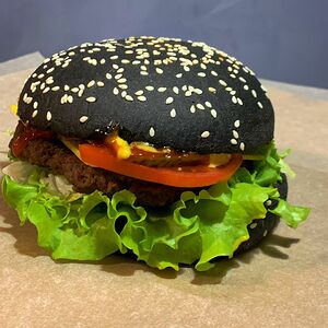 Middle Burger Black