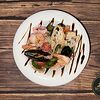 Фото к позиции меню Теплый салат с морепродуктами