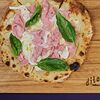 Фото к позиции меню Пицца неаполитанская Страчателла-Мортаделла