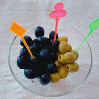 Ассорти оливки и маслины
