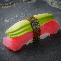 Суши Тунец-авокадо