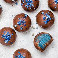 Конфеты Голубая нуга в шоколаде