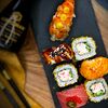 Фото к позиции меню Суши ролл Шифудо и суши с креветкой