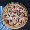 Фото к позиции меню Пицца Цыплёнок и томаты