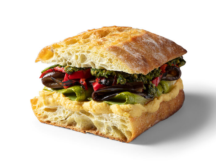 Сэндвич с хумусом и печеными овощами