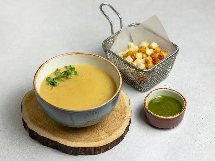 Картофельный крем-суп с грудинкой