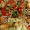 Фото к позиции меню Жаркое с курицей и овощами под чесночным соусом