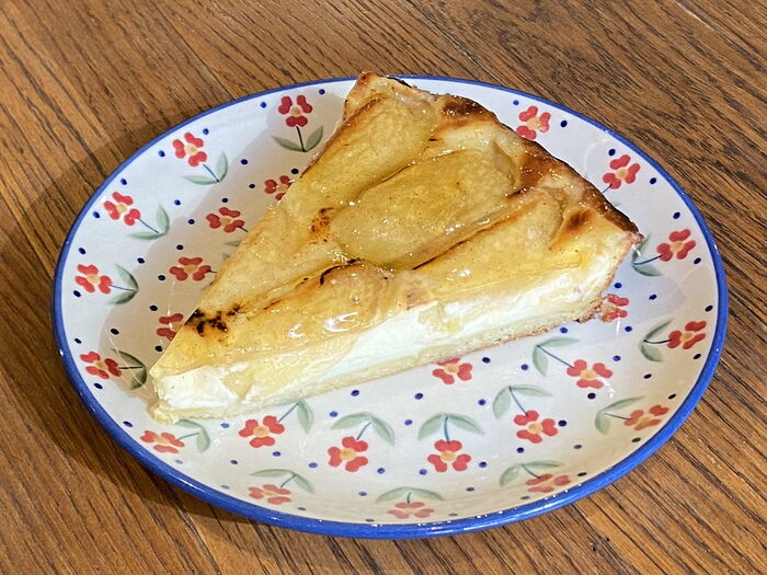 Пирог с яблоками в сметане