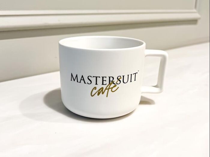 Mastersuit cafe