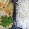Фото к позиции меню Кальмары в сливочном соусе с рисом