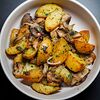 Фото к позиции меню Картофель жареный с грибами и луком