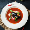 Фото к позиции меню Азиатский суп с креветками и кальмаром