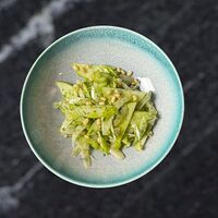 Зелёный салат с фенхелем