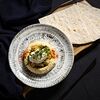 Фото к позиции меню Нежный хумус с пряным муссом из сыра