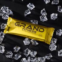 Батончик Grand Fitness ягодно-фисташковый