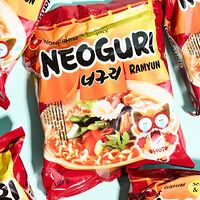 Неогури с морепродуктами острая Nongshim