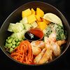 Фото к позиции меню Поке с тигровыми креветками темпура (салат)