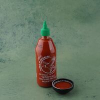 Соус Sriracha hot Chilli Sauce