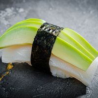 Суши Масляная рыба с авокадо