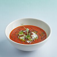 Крем-суп томатный со страчателлой
