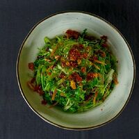 Салат из зелени Одуванчика