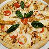 Фото к позиции меню Фирменная пицца Том Кха с куриным филе