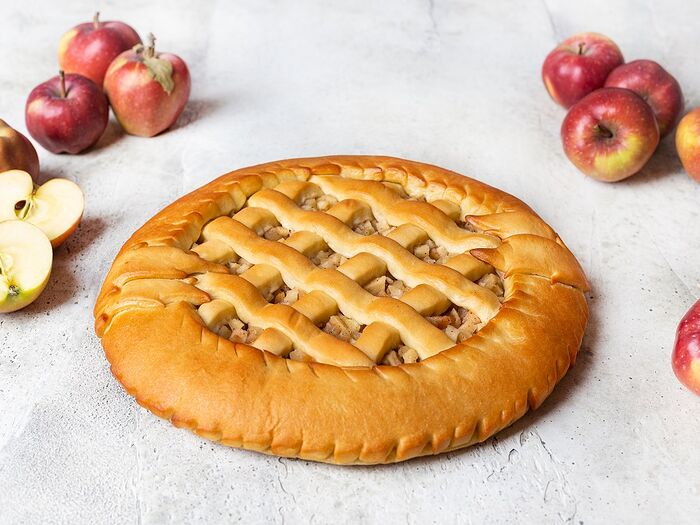 Пирог с яблоком и корицей постный