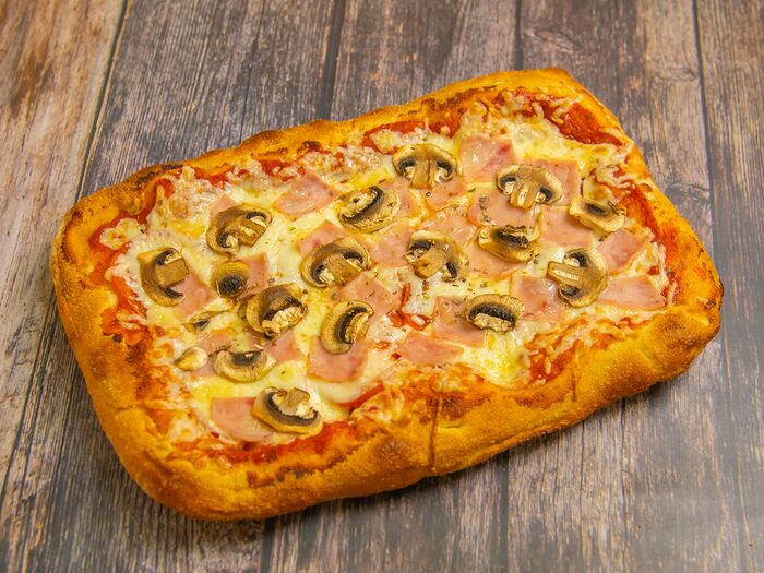 Римская Пицца с ветчиной и грибами