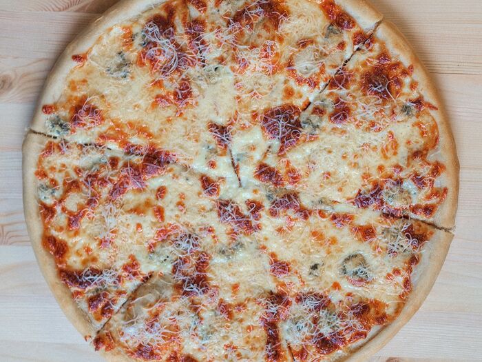 Пицца Четыре сыра 40 см