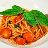 Фото к позиции меню Спагетти со свежими томатами и базиликом