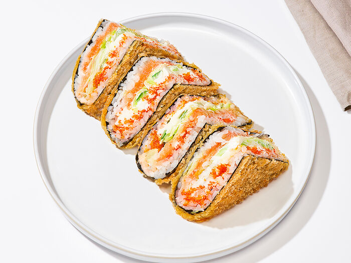 Рисовый сендвич с лососем
