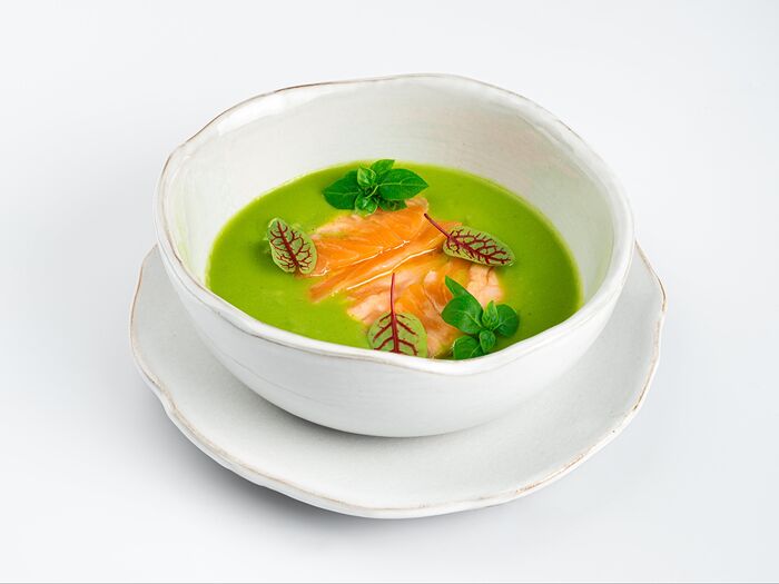 Крем-суп из брокколи с лососем