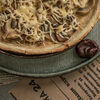 Фото к позиции меню Пицца с грибами и сыром