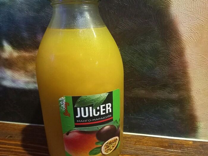 Сок Juicer манго-маракуйя