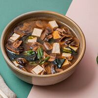 Мисо-суп с тофу и грибами