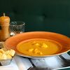 Фото к позиции меню Тыквенный суп с креветкой
