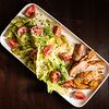 Фото к позиции меню Теплый салат с филе бедра