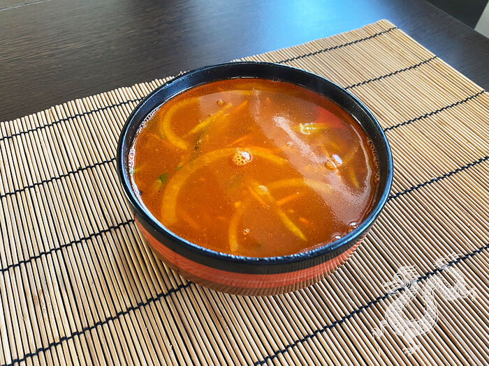 Суп с говядиной и помидором