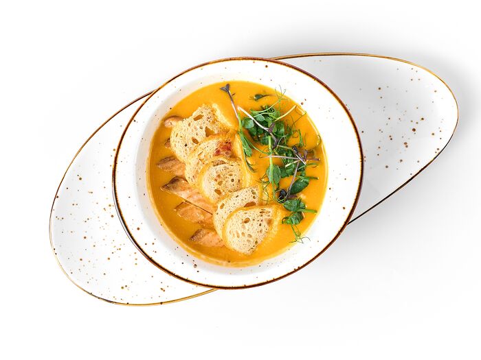 Тыквенный суп с лососем