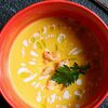 Фото к позиции меню Крем-суп из тыквы с обжареными креветками