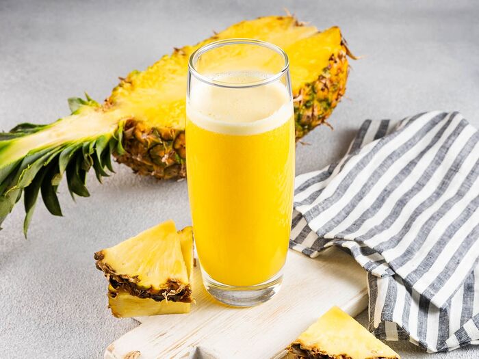Свежевыжатый ананасовый сок