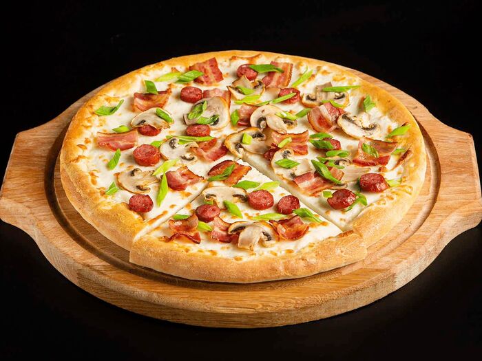 Пицца Грибная с панчеттой и колбасками 25см