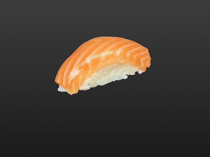 Суши с лососем
