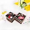 Фото к позиции меню Муссовые Три шоколада пирожные-дуэт День друзей