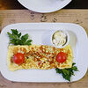 Фото к позиции меню Омлет с сыром и помидорами черри